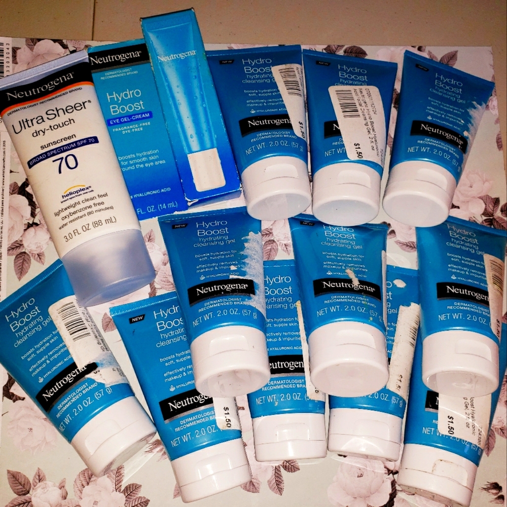Neutrogena bundle,  11 hydro boost cleansers, 70 spf sunscreen,  eye gel